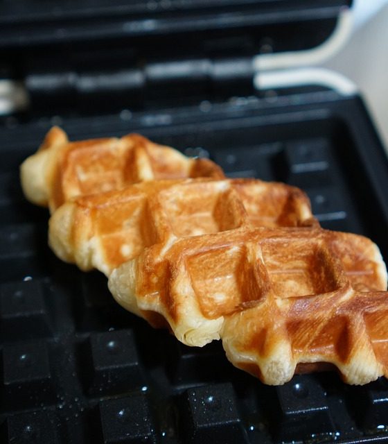 best waffle makers with removable plates
