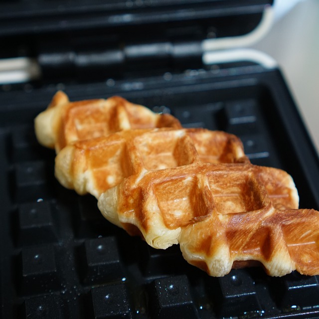 best waffle makers with removable plates